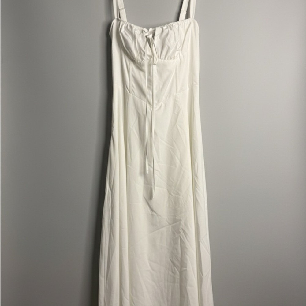 White Lace-Up Maxi Dress – Size XL